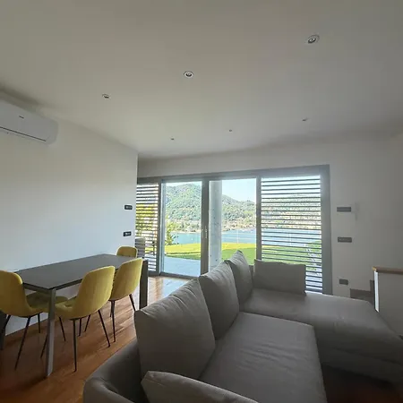 Prestigiosa Vista 아파트 코모